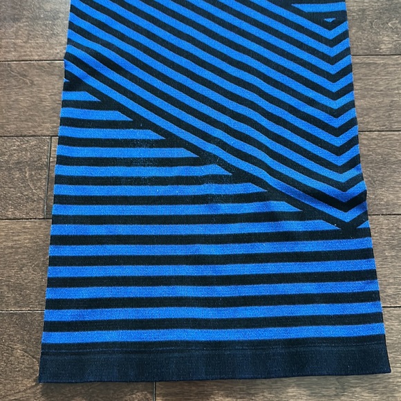 Bebe One Shoulder Bodycon Blue & Black Stripe Dress Small - Picture 4 of 6